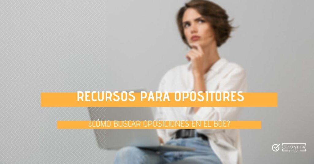 Imagen fuera de foco de persona en camisa blanca y pantalones vaqueros usando un ordenador portátil y con cara de duda. Se usa para acompañar una entrada en la que se explica cómo usar el BOE para buscar oposiciones