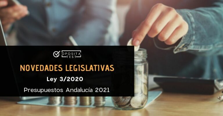 Imagen fuera de foco de persona introduciendo monedas en un tarro con calculadora. Acompaña a una entrada en la que se analizan las oposiciones y temarios afectados por la Ley 3/2020, por la que se establecen los Presupuestos de Andalucía para el año 2021