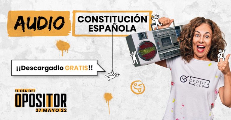 Persona de mediana edad y cabello largo rizo con camiseta blanca con logo de OpositaTest y radio para ilustrar una entrada en la que se facilita el repaso de la Constitución Española en audio