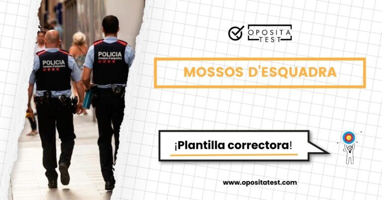 Imagen de dos Mossos d'Esquadra de espaldas para acompañar una entrada con toda la información sobre las plantillas correctoras del examen de Mossos.