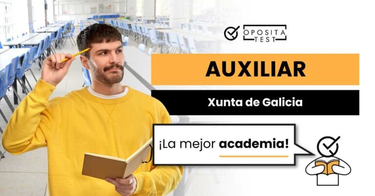 Imagen de persona joven con jersey amarillo, libreta y lápiz con el que se rasca la cabeza para acompañar una entrada en la que se analiza cuál es la mejor academia de oposiciones para la oposición a Administrativo de la Xunta de Galicia.
