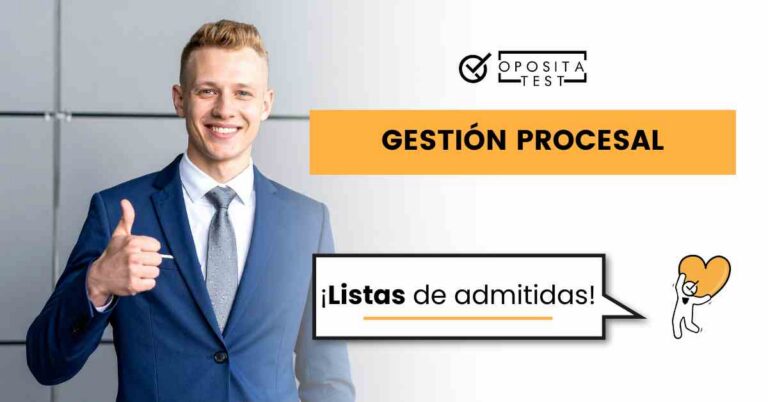 Hombre trajeado sonriendo haciendo un gesto de aprobación