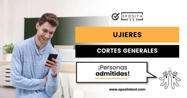 Imagen de un chico con un teléfono móvil para acompañar una entrada en la que se analiza qué es y cómo funciona la lista de aspirantes admitidos de la oposición a Ujieres de las Cortes Generales