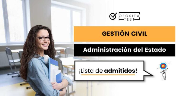 Persona joven con libros mirando a cámara para acompañar una entrada en la que se analiza qué es y cómo funciona la lista de personas admitidas al proceso selectivo de Gestión de la Administración Civil del Estado