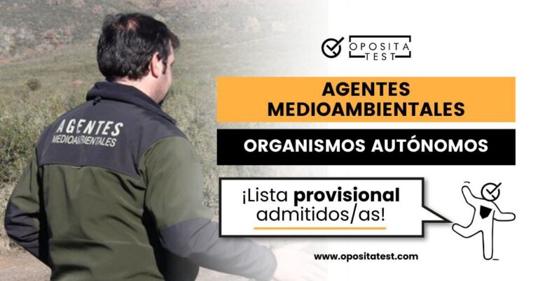 Imagen de un Agente Medioambiental en la naturaleza para acompañar una entrada del blog de OpositaTest en la que se explican todos los detalles sobre la lista de personas admitidas de Agentes Medioambientales de Organismos Autónomos.
