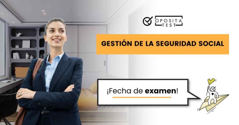 Mujer con americana y bolso al hombro sonriendo en su habitación