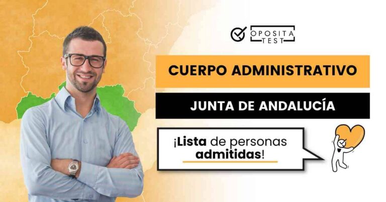 Hombre sonriente con los brazos cruzados