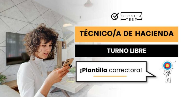 Imagen de persona joven usando teléfono móvil para acompañar una entrada en la que se analiza qué es y cómo funciona la plantilla correctora del test de Técnico/a de Hacienda por Turno Libre