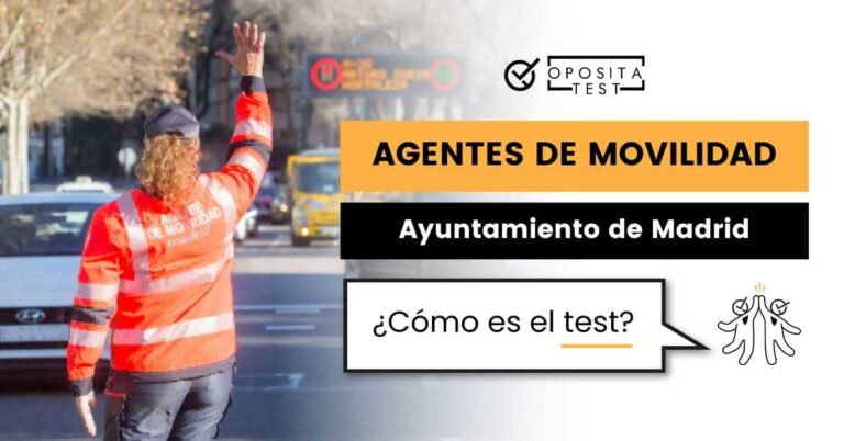 Imagen de una Agente de Movilidad del Ayuntamiento de Madrid en uniforme controlando el tráfico para acompañar una entrada en la que se analiza cómo es el cuestionario tipo test del examen de la oposición de Agentes de Movilidad del Ayuntamiento de Madrid.